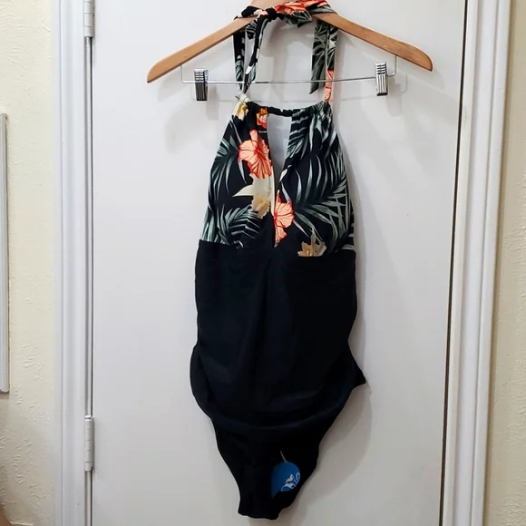 Cupshe Emelia Tropical Halter Plus Size One Piece Swimsuit, sz 2x - Picture 2 of 9